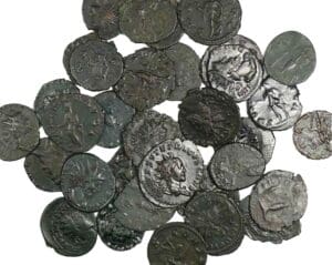 Lot de 34 petits bronzes