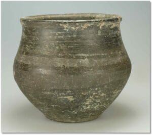 Mérovingien - Pot en terre cuite - VIIème Ixème siècle ap. J.-C.