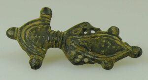 Mérovingien - Fibule en bronze - 7ème-9ème siècle Mérovingien - Fibule en bronze - 7ème-9ème siècle