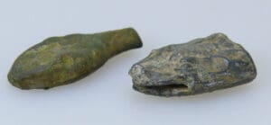 Mérovingien - Lot de 2 têtes de serpents en bronze