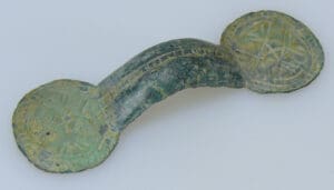 Mérovingien - Pièce d'ornement en bronze