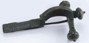 Romain - Fibule cruciforme en bronze - 1er-3ème siècle ap. J.-C.