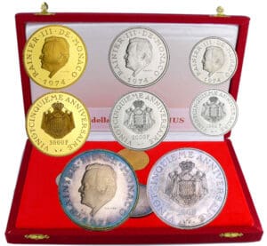 Monaco - Set de prestige de 4 monnaies - Rainier III (1949-2005) - 3000 francs or ; 2000 francs platine ; 1000 francs platine ; 100 francs argent