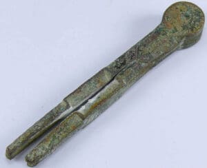 Romain - Compas en bronze - 1er-4ème siècle ap. J.-C.