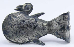 Précolombien - Civilisation Chimu (Pérou) - Pince à épiler en argent - 6ème-9ème siècle