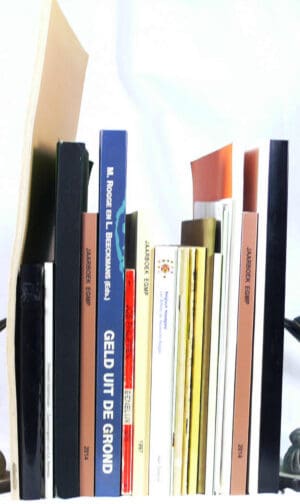 Lot de 21 ouvrages sur les monnaies des Flandre, billets de nécessité et divers