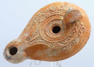 Romain - Lampe à huile en terre cuite (couronne d'olivier) - 1er-2ème siècle