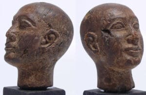 Egypte - Epoque ptolémaïque - Tête de prêtre en bois - 332-30 av. J.-C.