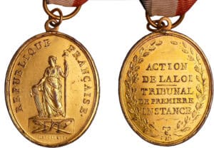 France - Révolution - Insigne les tribunaux de première instance ou d'arrondissement