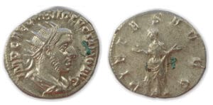Volusien - Antoninien (251-252, Rome) La Piété
