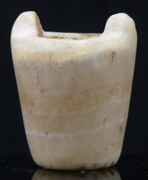 Proche Orient - Vase à onguents en albâtre - 1000 av. J.-C.