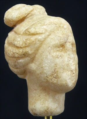 Romain - Tête en marbre - 100 / 300 ap. J.-C.