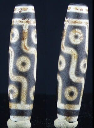 Asie - Tibet - Perle talisman Dzi en agate