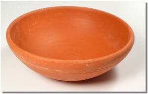 Romain - Plat sigillé en terre cuite - IIIème-Vème siècle ap. J.-C.