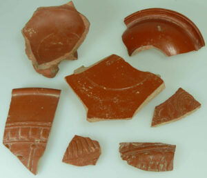 Romain - Lot de fragments de sigillées - 1er siècle Romain - Lot de fragments de sigillées - 1er siècle