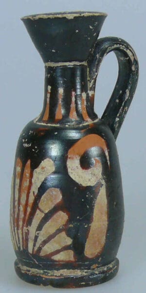 Grèce - Italie du sud - Oenoché en terre cuite - 4ème siècle av. J.-C.