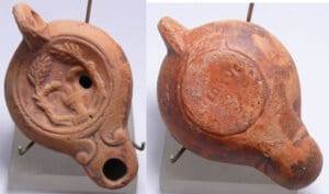 Romain - Lampe à huile (autel) - 100 / 300 ap. J.-C.