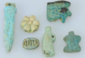 Egypte - Lot de 6 amulettes - 633-332 av. J.-C.