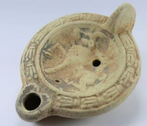 Romain - Lampe à huile en terre cuite (cervidé) - 2ème-5ème siècle