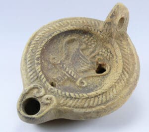 Romain - Lampe à huile en terre cuite - Cratère fleuri - 2ème-5ème siècle