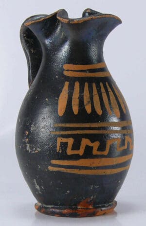 Grande Grèce - Oenochée en terre cuite - 400-300 av. J.-C.