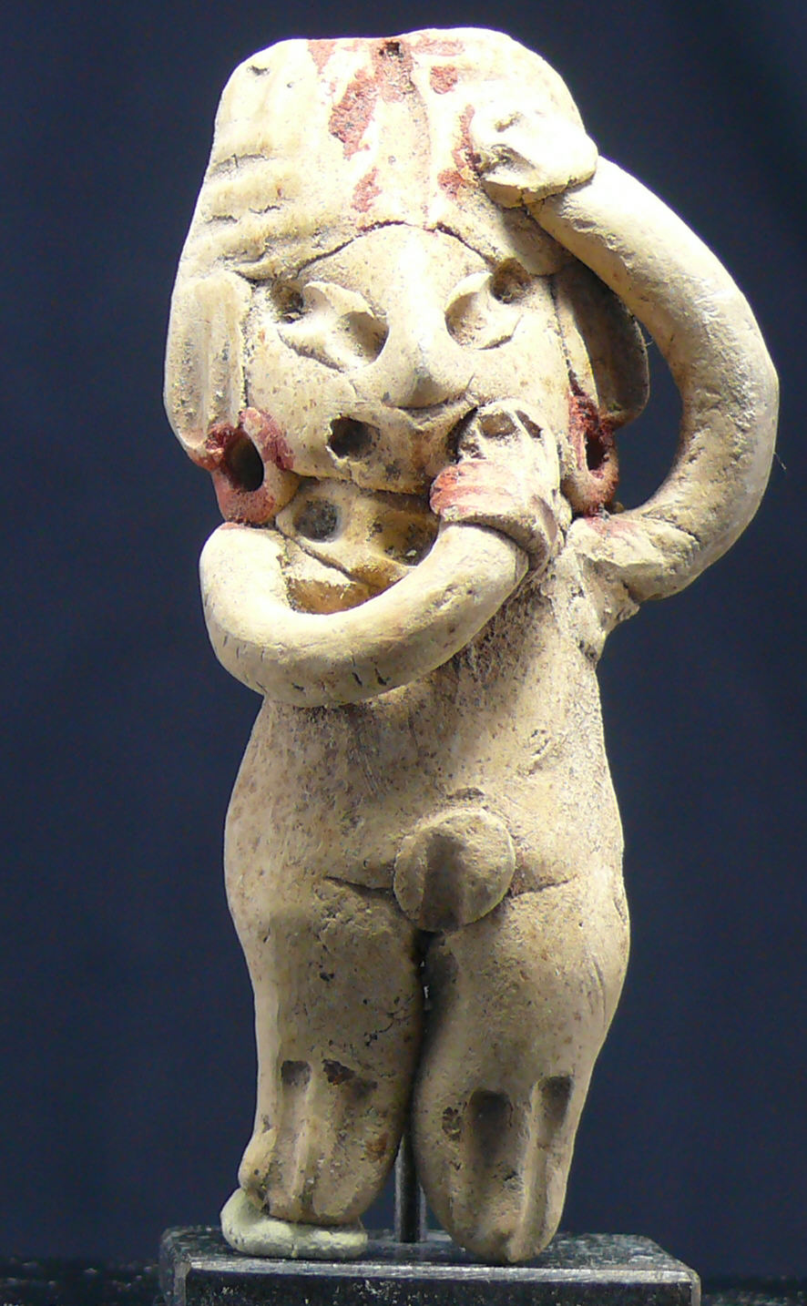 Précolombien - Mexique - Civilisation Chupicuaro - Statuette féminine en terre cuite - 400 av. / 100 ap. J.-C. Précolombien - Mexique - Civilisation Chupicuaro - Statuette féminine en terre cuite - 400 av. / 100 ap. J.-C.
