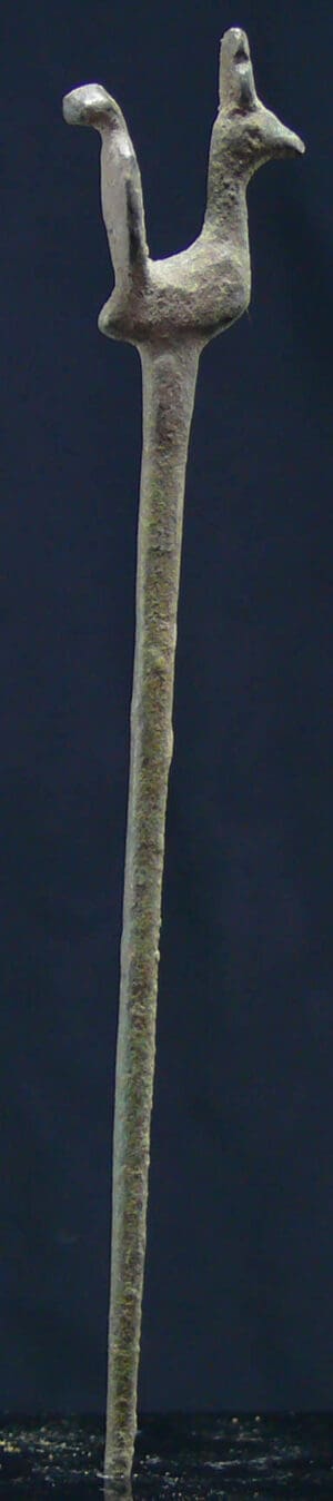 Luristan - Epingle en bronze (paon) - 1000 / 800 av. J.-C.