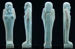 Egypte - Basse époque, 26-30ème dynastie (Nectanebo) - Oushebti anépigraphe en fritte émaillée - 664 / 343 av. J.-C.