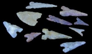 Néolithique - Lot de 10 pointes de flèche en silex