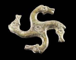 Romano Sarmate - Fibule en bronze - IIème / IVème siècle
