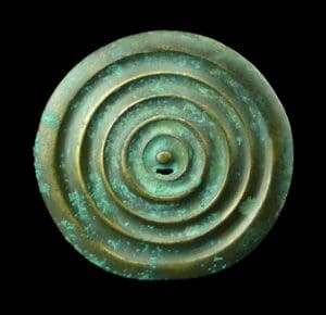 Age du bronze - Disque d'ornement en bronze - 2000 / 1000 av. J.-C.