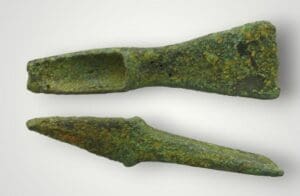 Age du bronze - Hache à talon - 3000 / 1000 av. J.-C.