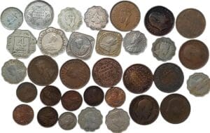 Inde -Pièces diverses, lot de 33 pièces en métaux communs avant 1944