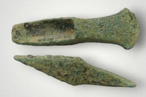 Age du bronze - Hache à talon - 3000 / 1000 av. J.-C.