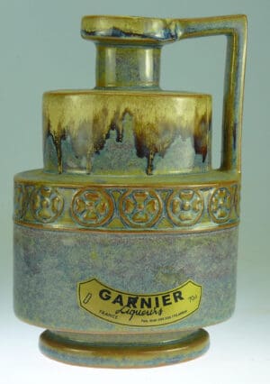 Broc en céramique émaillé GARNIER - Broc Valca (bleu violacé à coulures marron)