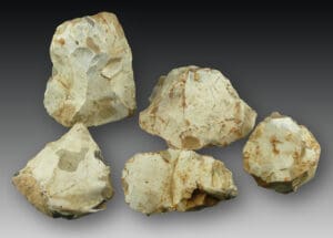 Paléolithique - Acheuléen - Lot de cinq silex - Avant 45 000 av. J.-C.